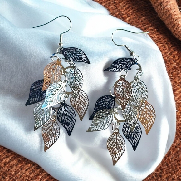 🆕Boho Chic Multicolor Leaf Dangle Earrings Lightweight Festival Trendy Jewelry - Picture 6 of 14